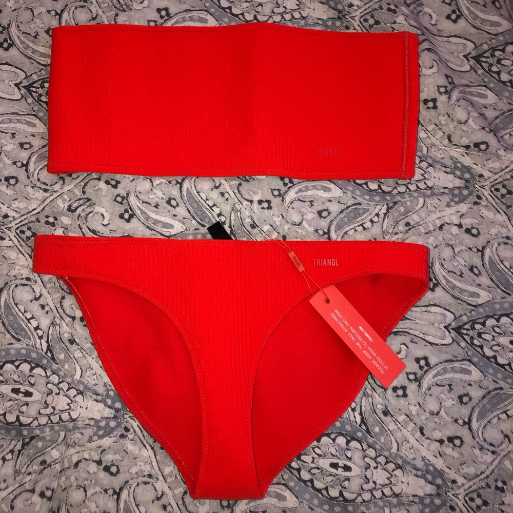 NWT TRIANGL TWINNIE SUIT